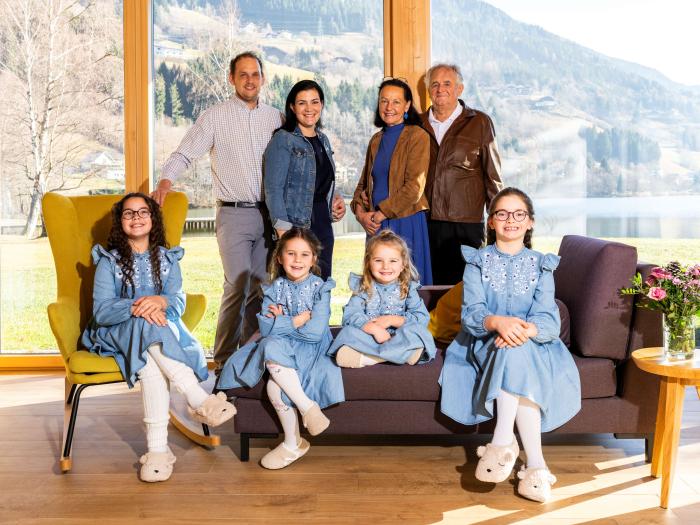 12-7382-print_Brennseehof_Familie_by_Gert_Perauer 12-7382-print_Brennseehof_Familie_by_Gert_Perauer