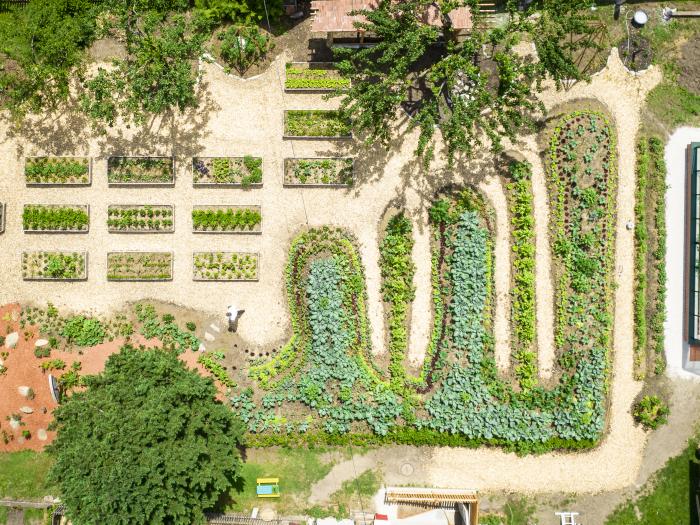 Brennseehof – Resort | Familie & Sport 11-0872-HR_Brennseehof_Garten©gert_perauer